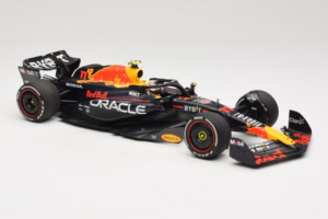 Red Bull RB19 #11 S. Perez Oracle Red Bull Racing Saudi Arabian Grand Prix Winner 2023 Minichamps 1:18 110230111 Ρητίνη - εικόνα 4 από 6