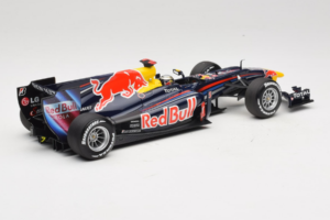 Red Bull RB6 Renault #5 S. Vettel Red Bull Racing Brazilian Grand Prix Winner 2010 Minichamps 1:18 110100205 Μέταλλο - εικόνα 2 από 7