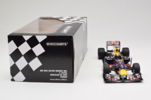 Red Bull RB6 Renault #5 S. Vettel Red Bull Racing Brazilian Grand Prix Winner 2010 Minichamps 1:18 110100205 Μέταλλο - εικόνα 7 από 7