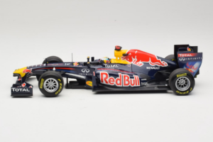 Red Bull RB7 Renault #1 S. Vettel Red Bull Racing World Champion 2011 Minichamps 1:18 110110001 Μέταλλο - εικόνα 3 από 6