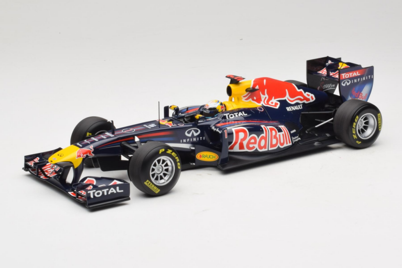 Red Bull RB7 Renault #1 S. Vettel Red Bull Racing World Champion 2011 Minichamps 1:18 110110001 Μέταλλο