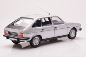 Renault 30 TX Ασημί Norev 1:18 185272 Μέταλλο - εικόνα 3 από 8