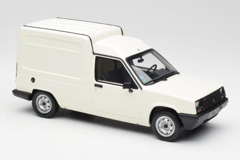 Renault Express Λευκό Otto 1:18 OT466 Ρητίνη