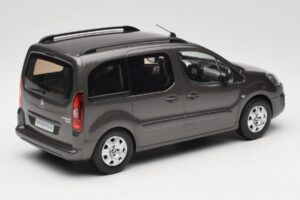 Renault Juvaquatre Break 300 kg Ελεφαντόδοντο Norev 1:18 185260 Μέταλλο - εικόνα 2 από 6