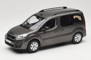 Renault Juvaquatre Break 300 kg Ελεφαντόδοντο Norev 1:18 185260 Μέταλλο