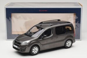 Renault Juvaquatre Break 300 kg Ελεφαντόδοντο Norev 1:18 185260 Μέταλλο - εικόνα 6 από 6