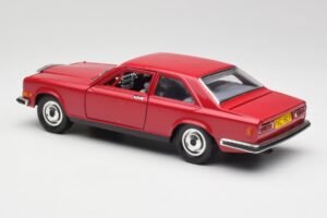 Rolls-Royce Camargue Κόκκινο Bburago 1:22 3001 Μέταλλο - εικόνα 7 από 8