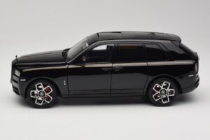 Rolls-Royce Cullinan Μαύρο Με Gold Coachline & Shadow Wheels OEM 1:18 028-15A Μέταλλο - εικόνα 4 από 8
