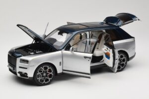 Rolls-Royce Cullinan Μπλε & Ασημί Δίχρωμο OEM 1:18 028-16B Μέταλλο - εικόνα 2 από 8