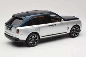 Rolls-Royce Cullinan Μπλε & Ασημί Δίχρωμο OEM 1:18 028-16B Μέταλλο - εικόνα 3 από 8