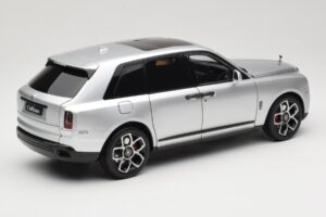 Rolls-Royce Cullinan Ασημί Με Shadow Wheels OEM 1:18 028-16A Μέταλλο - εικόνα 3 από 8