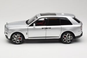 Rolls-Royce Cullinan Ασημί Με Shadow Wheels OEM 1:18 028-16A Μέταλλο - εικόνα 4 από 8