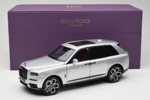 Rolls-Royce Cullinan Ασημί Με Shadow Wheels OEM 1:18 028-16A Μέταλλο - εικόνα 8 από 8