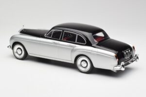 Rolls-Royce Silver Cloud III Mulliner Ασημί & Μαύρο MCG 1:18 MCG18128 Μέταλλο - εικόνα 5 από 6