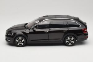 Skoda Octavia Mk4 Combi Καφέ Paudi Model 1:18 ZMR000005BRA Μέταλλο - εικόνα 4 από 8
