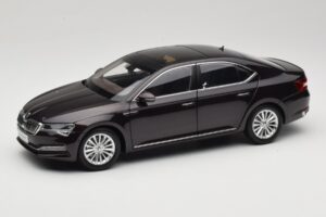 Skoda Superb Mk3 Μαύρο Paudi Model 1:18 ZSS000006BLA Μέταλλο