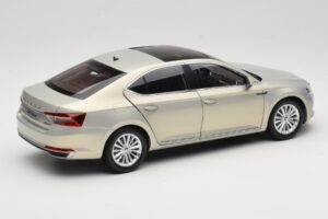 Skoda Superb Mk3 Χρυσό Paudi Model 1:18 ZSS000006GOLD Μέταλλο - εικόνα 3 από 8