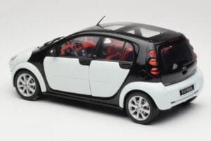 Smart Forfour Λευκό Kyosho 1:18 0019141V001C01Q00 Μέταλλο - εικόνα 7 από 8
