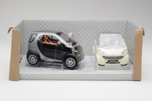 Smart Fortwo Μαύρο & Λευκό Maisto 1:18 56045 Μέταλλο