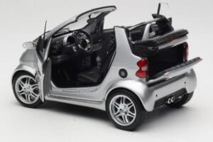 Smart Fortwo W450 Brabus Cabrio Ασημί Έκδοση Αντιπροσώπου Kyosho 1:18 0017769V001C05Q00 Μέταλλο - εικόνα 5 από 8
