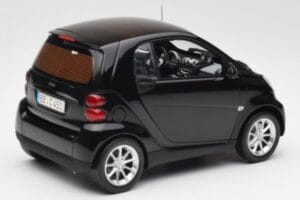 Smart Fortwo Coupé W451 Deep Μαύρο Minichamps 1:18 Q0022563V001C02Q00 Μέταλλο - εικόνα 3 από 8