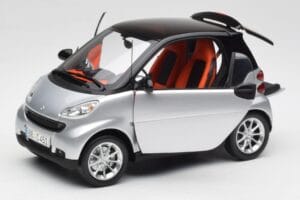 Smart Fortwo Coupé W451 Ασημί & Μαύρο Minichamps 1:18 Q0022528V001C75Q00 Μέταλλο - εικόνα 2 από 8