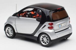 Smart Fortwo Coupé W451 Ασημί & Μαύρο Minichamps 1:18 Q0022528V001C75Q00 Μέταλλο - εικόνα 7 από 8
