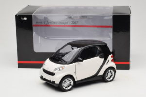Smart Fortwo 451 Coupe Λευκό Μαύρο Minichamps 1:18 150036302 Μέταλλο - εικόνα 8 από 8