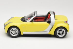 Smart Roadster 452 Κίτρινο Bburago 1:18 34099-M2 Μέταλλο - εικόνα 4 από 8