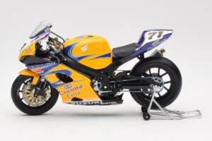 Suzuki GSX-R 1000 Team Alstare Corona Extra Y. Kagayama WSB 2005 Minichamps 1:12 122052271 Μέταλλο