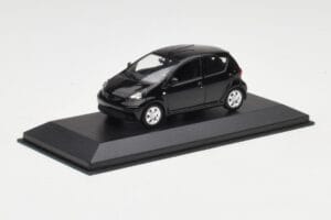 Toyota Aygo AB10 Μαύρο Minichamps 1:43 400166401 Μέταλλο - εικόνα 2 από 4
