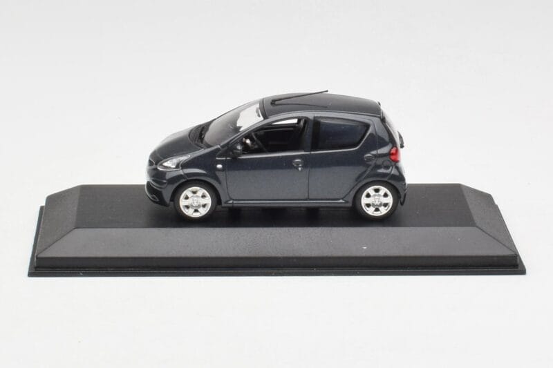 Toyota Aygo AB10 Grey Metallic Minichamps 1:43 AYGO001 Μέταλλο