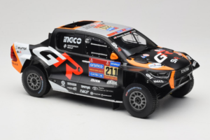 Toyota GR DKR Hilux Evo #211 H. Lategan / B. Cummings Rally Dakar 2025 IXO 1:18 18RMC237 Μέταλλο - εικόνα 4 από 6