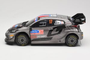 Toyota GR Yaris Rally1 #17 Toyota Gazoo Racing WRT S. Ogier / V. Landais Rally Finland 2024 IXO 1:18 18RMC216 Μέταλλο - εικόνα 3 από 6