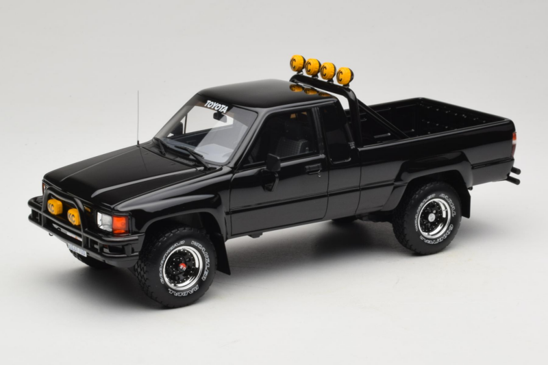 Toyota Hilux N60 SR5 Pickup Μαύρο Otto 1:18 OT481B Ρητίνη
