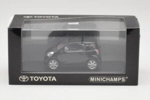 Toyota iQ Μαύρο Mica Minichamps 1:43 403166803 Μέταλλο - εικόνα 4 από 4