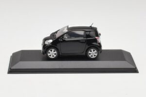 Toyota iQ Μαύρο & Λευκό Geneva Motor Show 2009 Minichamps 1:43 400166801 Μέταλλο