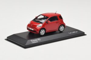 Toyota iQ Κόκκινο Minichamps 1:43 400166800 Μέταλλο - εικόνα 2 από 4