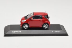 Toyota iQ Κόκκινο Minichamps 1:43 400166800 Μέταλλο