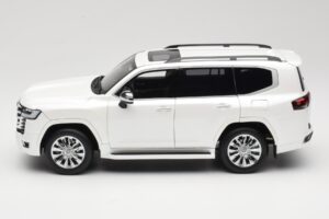 Toyota Land Cruiser J300 ZX Λευκό LCD 1:18 LCD18013-ZX-WH Μέταλλο - εικόνα 4 από 8