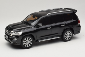 Toyota Land Cruiser LC200 Μαύρο Kengfai 1:18 KF024-13 Μέταλλο