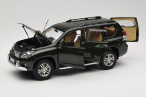 Toyota Land Cruiser Prado J150 Πράσινο Paudi Model 1:18 623132-GR Μέταλλο - εικόνα 2 από 8