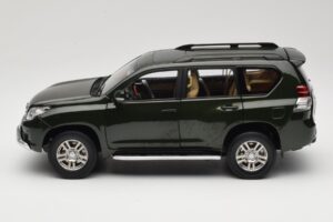 Toyota Land Cruiser Prado J150 Πράσινο Paudi Model 1:18 623132-GR Μέταλλο - εικόνα 4 από 8