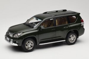 Toyota Land Cruiser Prado J150 Πράσινο Paudi Model 1:18 623132-GR Μέταλλο