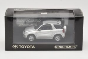 Toyota RAV4 XA20 Ασημί Ανοιχτόχρωμο Εσωτερικό Minichamps 1:43 31434205 Μέταλλο - εικόνα 4 από 4