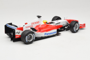 Toyota TF105 #17 R. Schumacher Panasonic Toyota Racing Showcar 2005 Minichamps 1:18 100050087 Μέταλλο - εικόνα 2 από 7