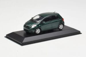 Toyota Yaris XP10 Oxford Green Minichamps 1:43 400166501 Μέταλλο - εικόνα 2 από 4