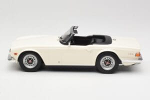 Triumph TR6 PI Λευκό Minichamps 1:18 155132035 Μέταλλο - εικόνα 3 από 6