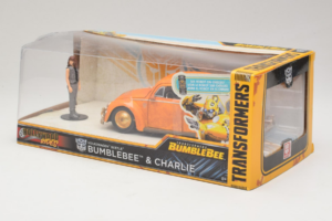 Volkswagen Beetle Bumblebee Transformers With Figure Metals Diecast 1:24 30114 Μέταλλο - εικόνα 3 από 3