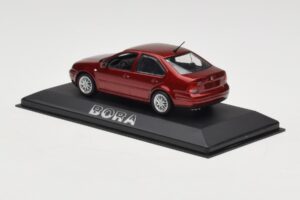 Volkswagen Bora Mk4 Red Metallic Minichamps 1:43 VW003 Μέταλλο - εικόνα 3 από 4